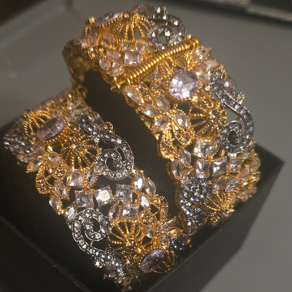 Elegant Gold and Silver Crystal Bracelet